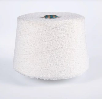 Cum îmbunătățește firele de poliester rezistente la uzură de înaltă performanță durabilitatea țesăturii?